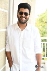 Sharwanand Interview About ShatamanamBhavati Movie